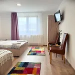 La Sus In Ferma Pedagogica Lodge Κλουζ-Ναπόκα